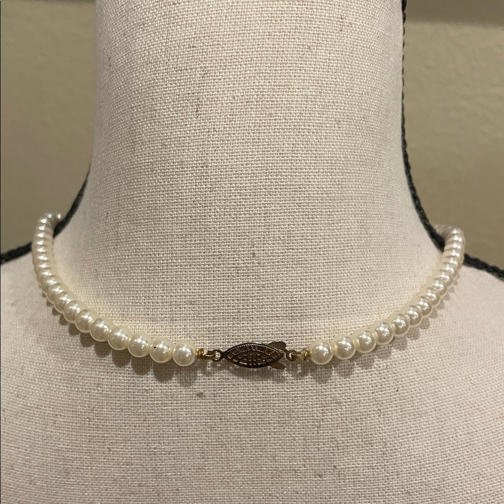 Vintage Faux Pearl Rhinestone Pendant Choker Necklace - Picture 4 of 7